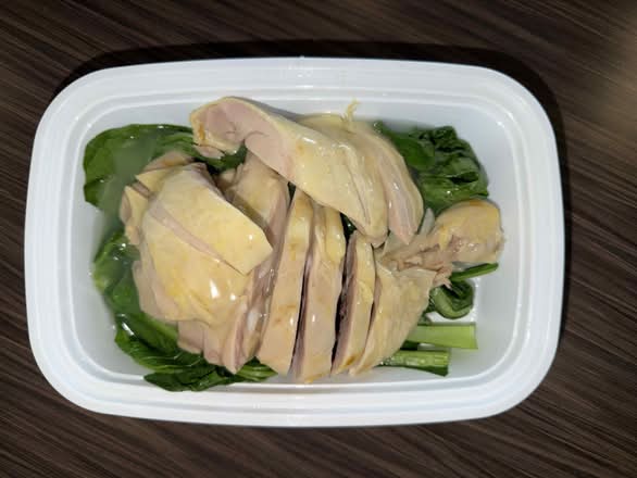 Steamed Chicken & Vegetable w. Rice / 時菜上湯雞飯